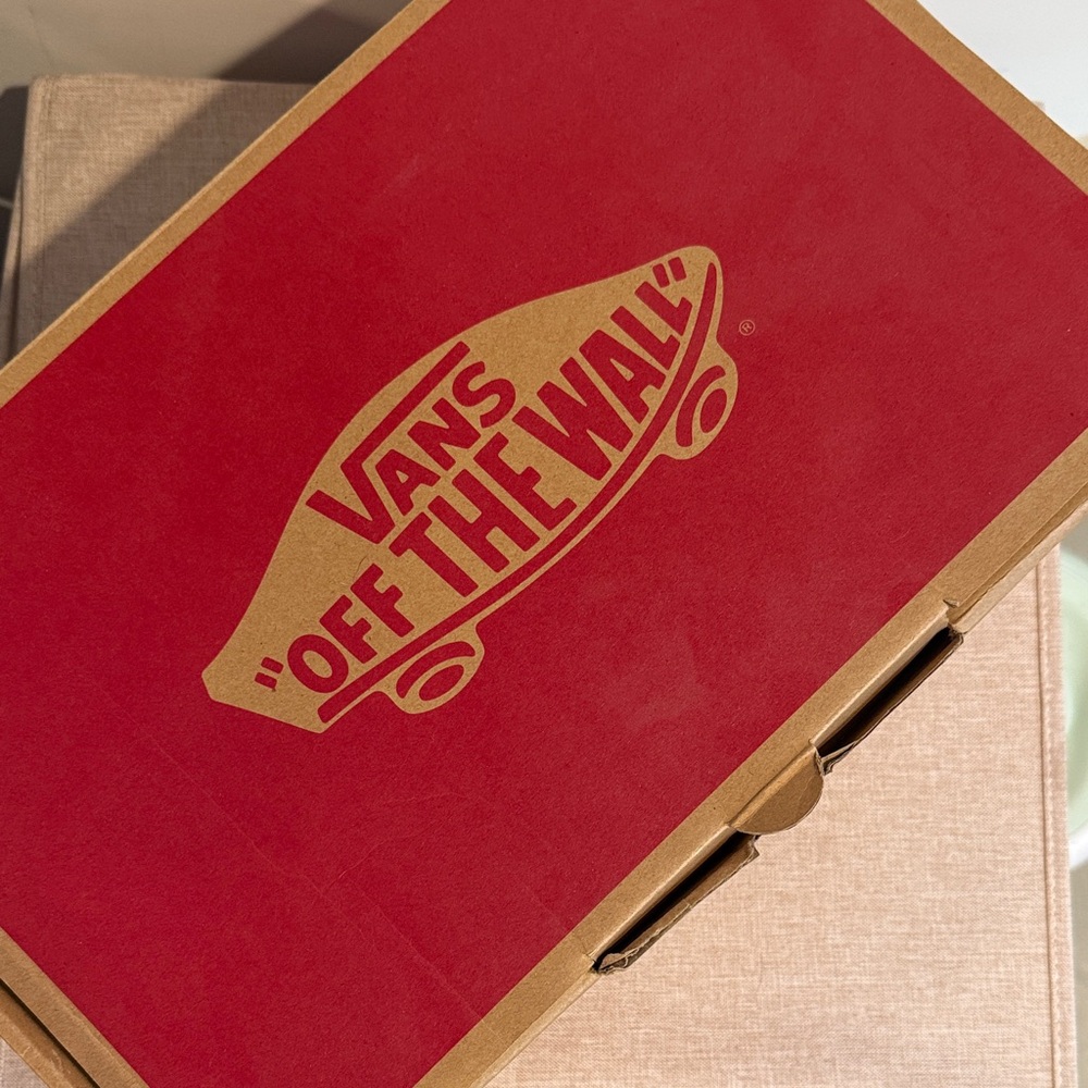 Vans Style 112 Mid Pro in Burgundy/White Shoes in Original Box - Picture 11 of 13
